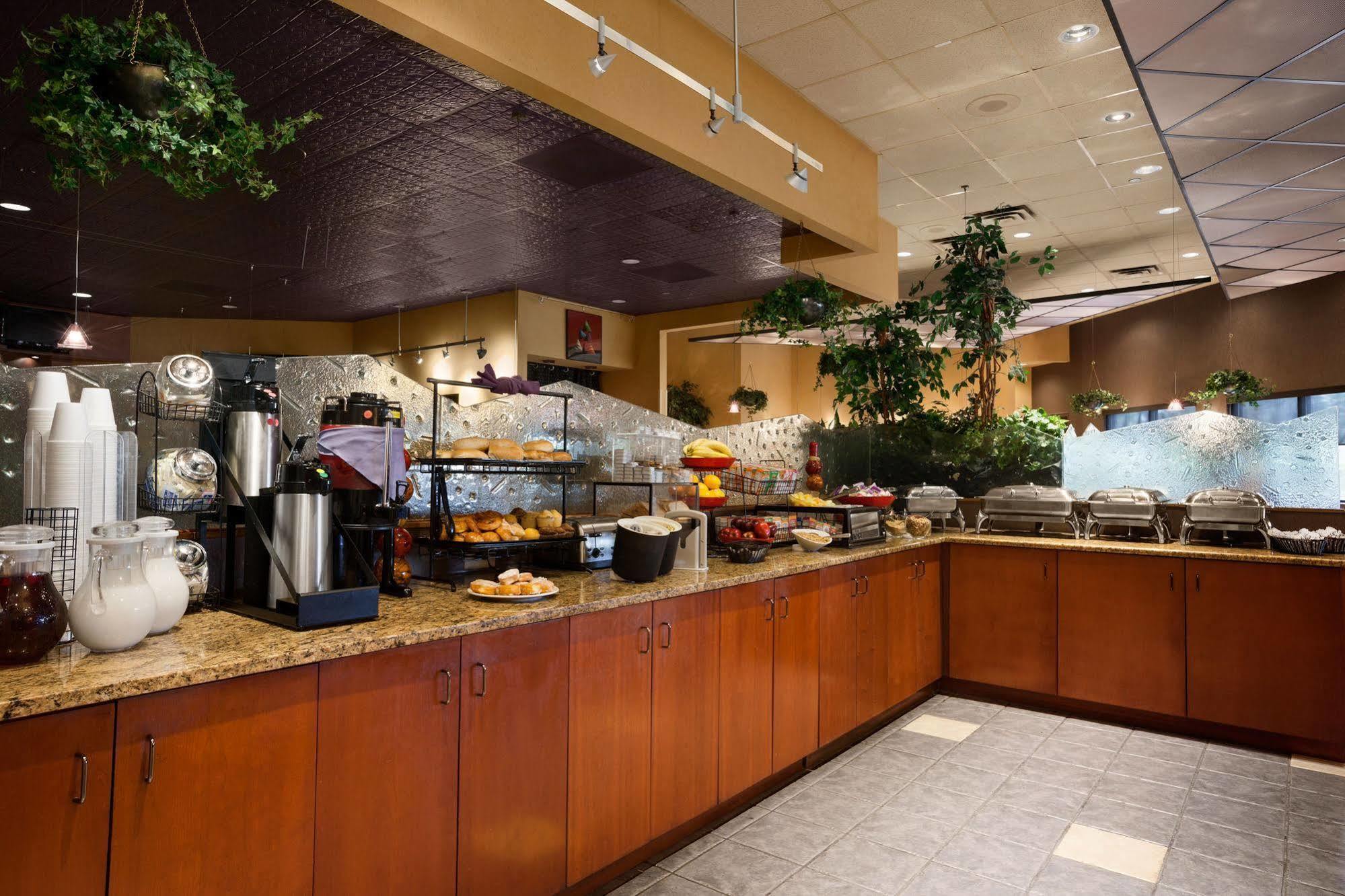 Ramada By Wyndham Toms River Ngoại thất bức ảnh